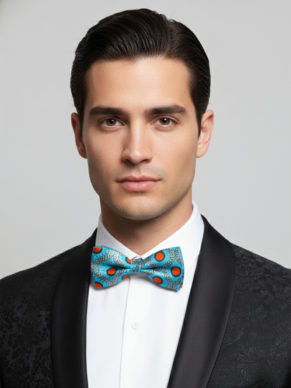 Elegant Blue Silk Tie with Red Circles and Silver Detailing – Formal Men’s Accessory