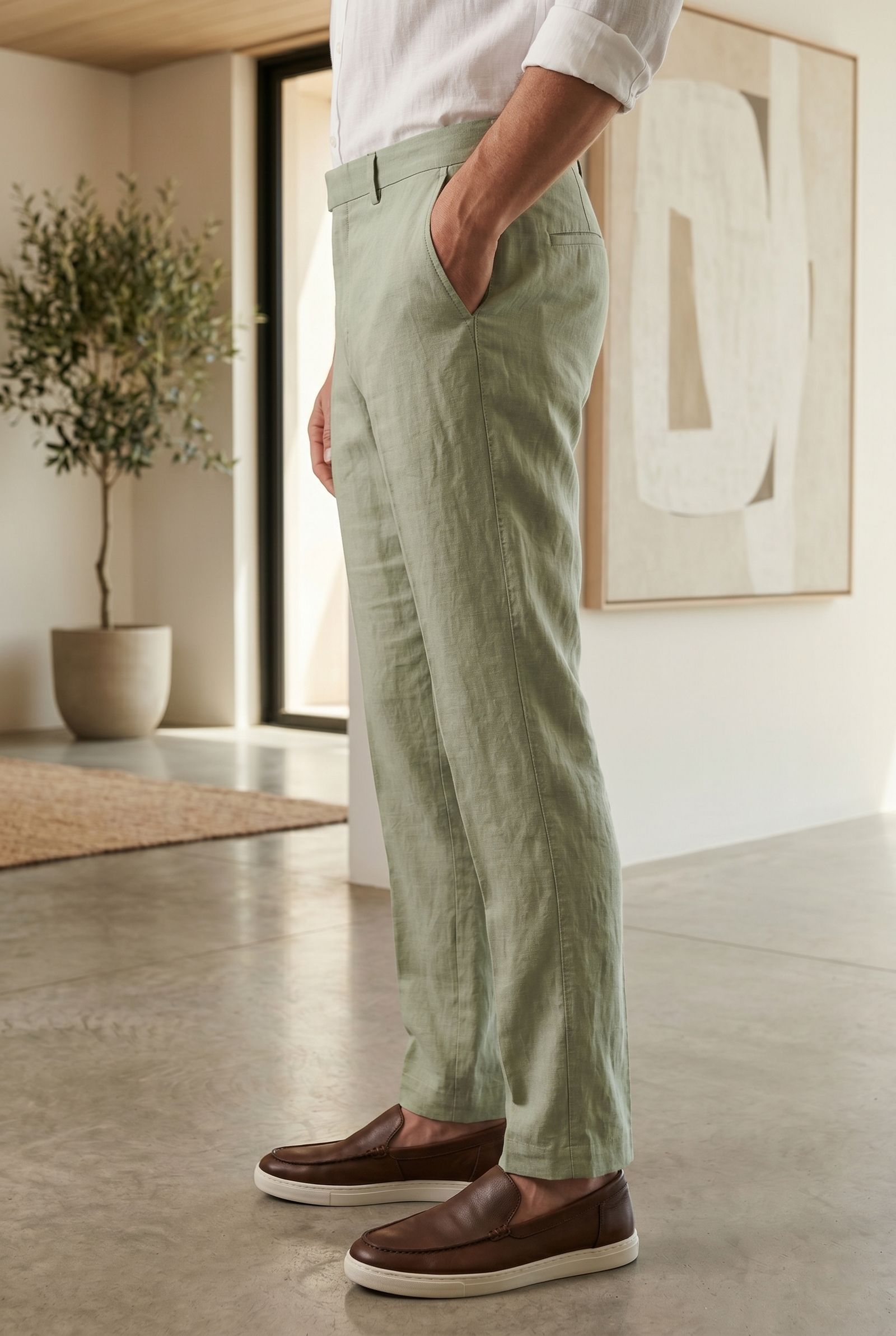 Men's Tailored Slim-Fit Linen Trousers in Sage