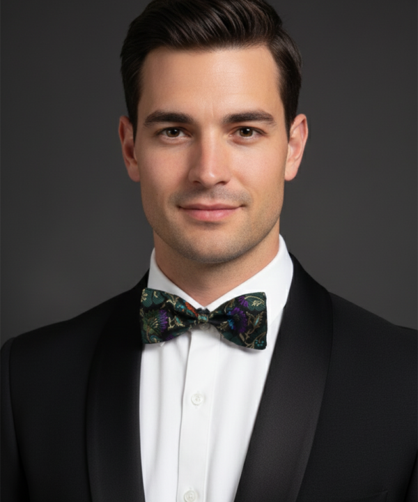 The Emerald Shadow: Hand-Detailed Black & Forest Green Bow Tie