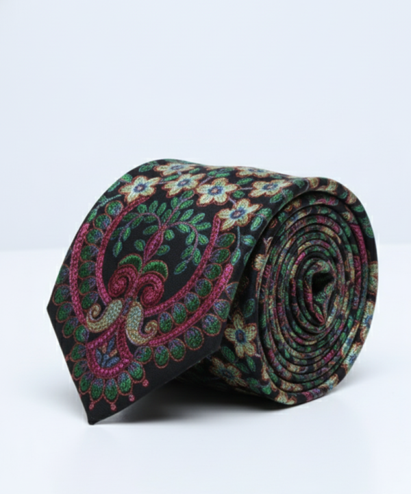 Luxury Handcrafted Silk Tie with Ornate Floral Motif ? Black