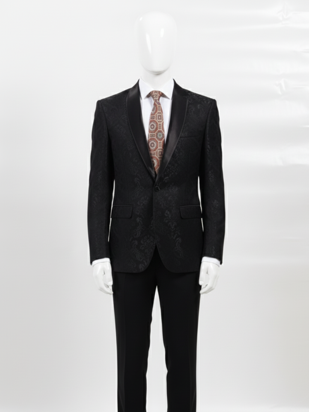 Elegant Red Silk Necktie with Intricate Design - Image 2