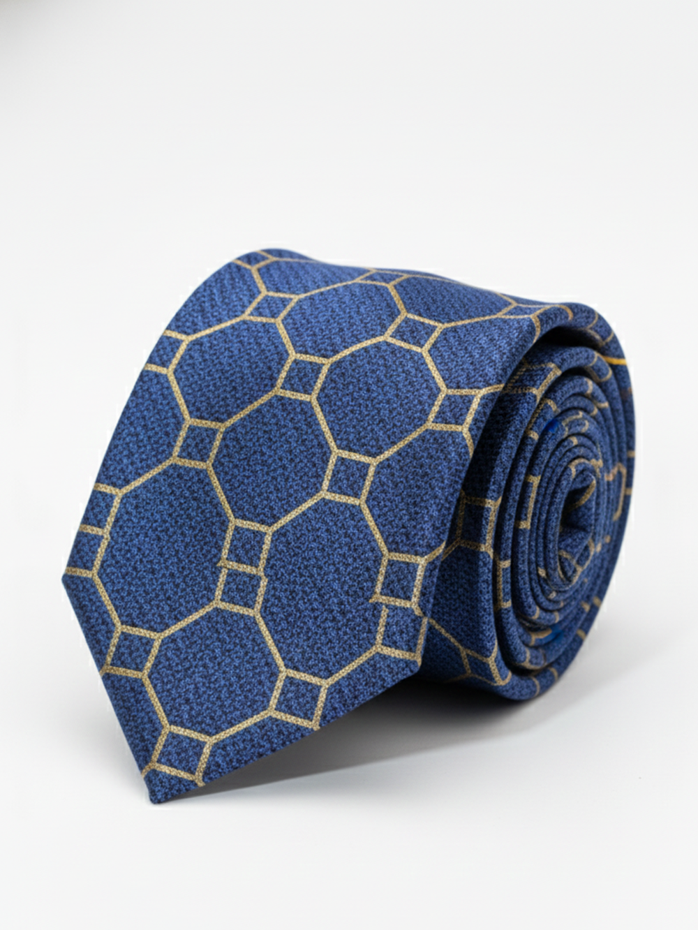 Sophisticated Blue Tie with Subtle Golden Detailing ? Timeless Elegance
